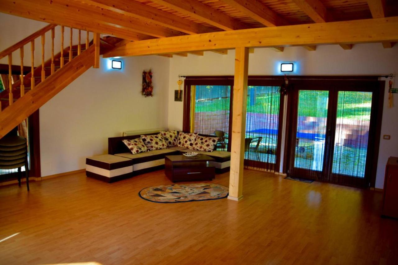 Green Property Dofteana Exterior foto